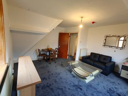 2 Bed Flat, Collegiate Crescent, S10 - Photo 4