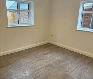 1 Bed Flat, Stamford Street, LE3 - Photo 1