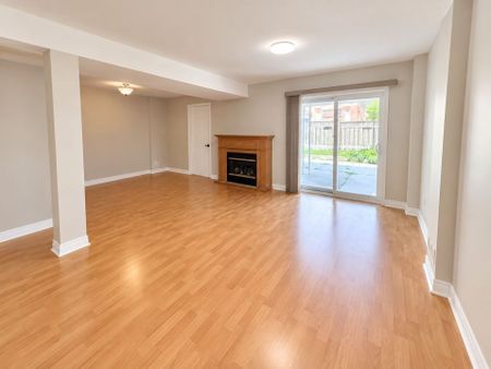 For Lease - 67 Macbride Crescent, Vaughan, Ontario - Photo 2