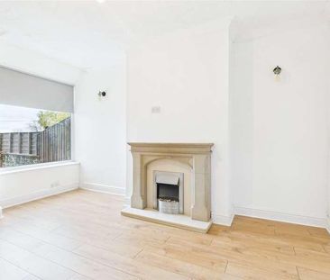 Manchester Road, Kearsley, Bolton, Greater Manchester, BL4 - Photo 2