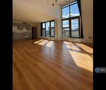 2 bedroom penthouse to rent - Photo 3
