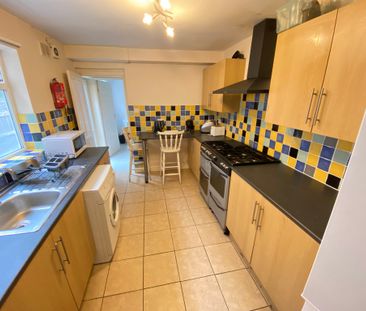 5 Bed Student Accommodation - Photo 3