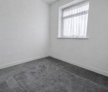 4 bedroom detached house to rent - Photo 6