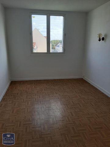 Location Appartement 4 pièces 72m² BEAUVAIS 60000 - Photo 3