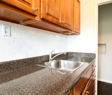 156 Kingston Road, Toronto — 1 Bedroom - Photo 5