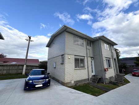 Walk to Everything! Tidy Central 2-Bedroom Unit - Photo 5