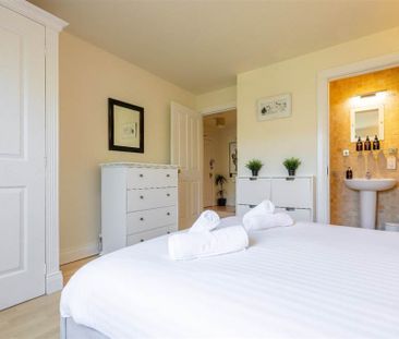 15 Rugby Square, Rugby Parade , Belfast, BT7 1PY - Photo 6