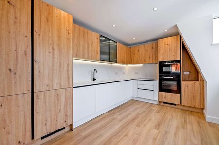 Banking Quarter  Exclusive Two-Bedroom Residences in the Heart of Bristol - Photo 2