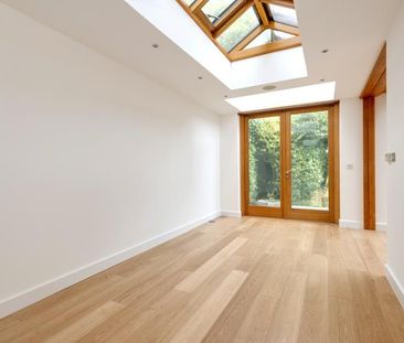 6 bedroom detached house to rent - Photo 1