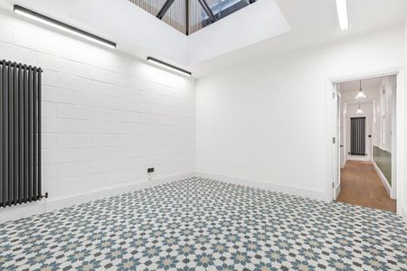 4 bedroom detached house to rent - Photo 4