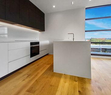 Stunning two bedroom Hobsonville Waterfront Apartment . - Photo 6