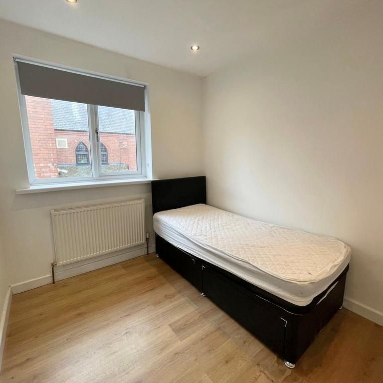 2 bedroom maisonette to rent - Photo 1