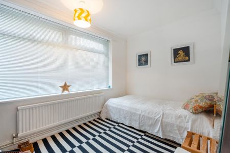 3 bedroom bungalow to rent - Photo 2