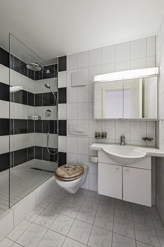 Schöne 4.5 Zimmer-Wohnung im beliebten Gellert Quartier - Foto 2