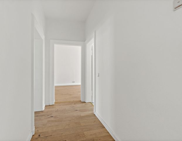 Sanierte 3-Raumwohnung mit Balkon in der Delitzscher Straße! - Photo 1