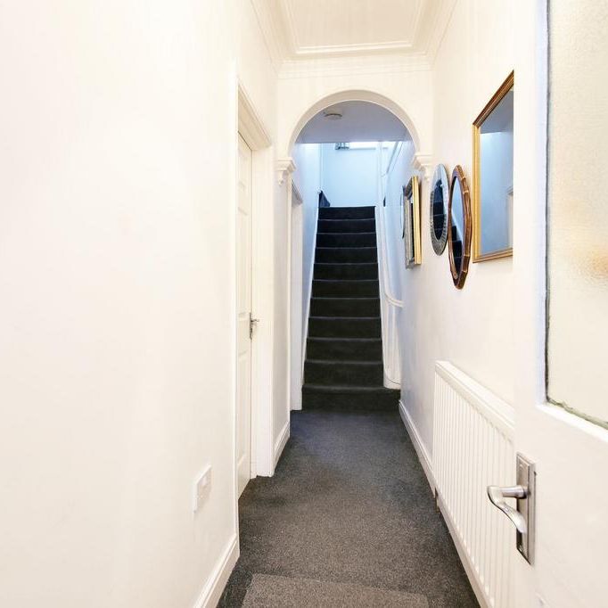 1 bedroom in a house share to rent - Photo 1
