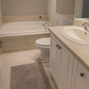 Grand bas de duplex– Ahuntsic, près du métro – Disponible 1er décembre 2025 - Photo 2