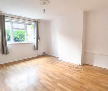 2 bedroom ground floor maisonette to rent - Photo 2