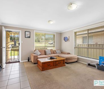 Modern Four-Bedroom Family Home in Oxley Vale - Photo 4