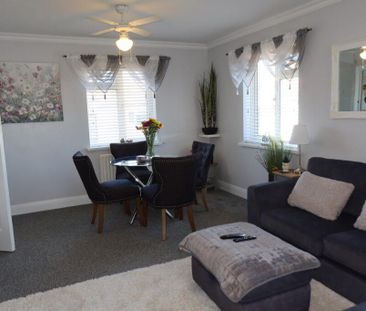 2 bedroom maisonette to rent - Photo 2