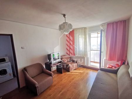 Apartament cu3 camere, 68 mp,zona Vlaicu - Fotografie 2