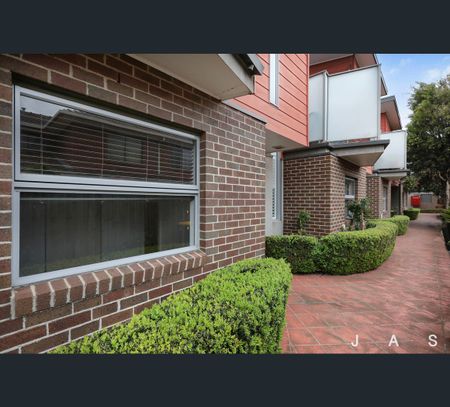 2/4 Mitchell Street, Brunswick, Vic 3056 - Photo 5