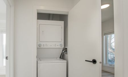 Newcastle: Gold Accents – 710 Westminster, Winnipeg, MB - Photo 3