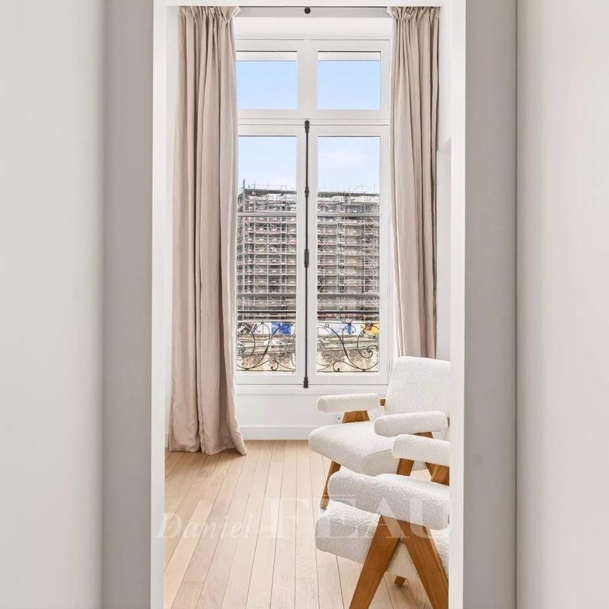 Tout savoir sur cet appartement dans le quartier Monnaie, à Paris 6ème - Photo 1