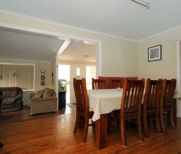 381 Hume St Kearneys Spring - Photo 3
