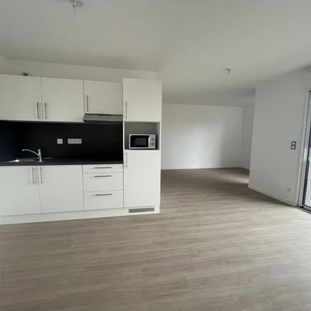Location Appartement GEVEZE - Photo 3