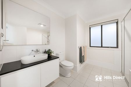 North-Facing Family Haven | Walk to Schools, Shops & Transport - Photo 3