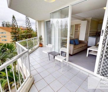 10/13-15 Anne Avenue, Broadbeach, QLD, 4218 - Photo 4