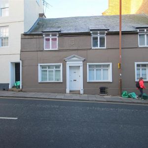 2 bedroom private hall to rent - Photo 2