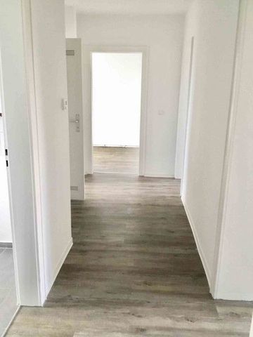 Wir renovieren für Sie eine schöne 3-Zimmer,Wohnung mit Balkon - Foto 4