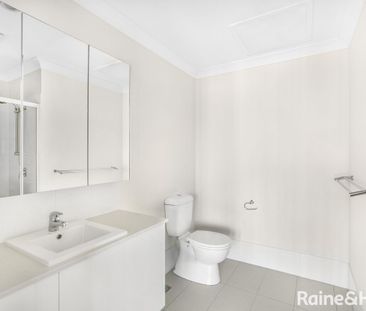 Spacious Townhouse offering Low Maintenance Living in Popular Location - Photo 6