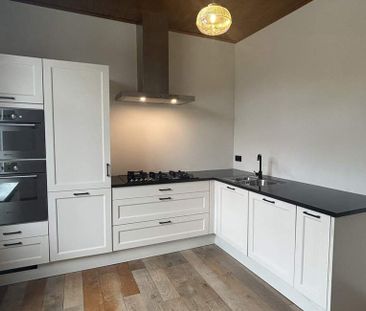 Duplex te huur in Neerpelt voor € 900 met 2 slaapkamers - Photo 2