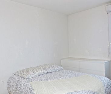 LOCATION : T2 RECENT AVEC BALCON ET PARKING - Photo 3