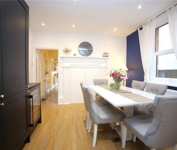 4 bedroom semi-detached house to rent - Photo 1