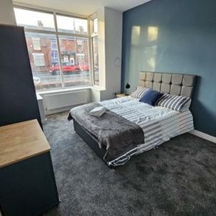 Bury Road, Bolton - Photo 1