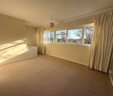 Grove Avenue, Epsom, Surrey, KT17 4DU - Photo 4