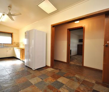 20 Paringa Road, Port Augusta - Photo 6