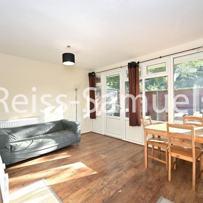 4 bedroom terraced house to rent - Photo 1