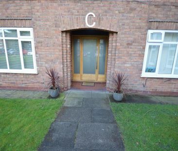 2 Bedroom Apartment To Let - Photo 5