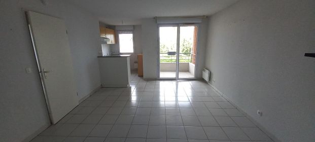 Location Appartement 2 pièces 42m² FONSORBES 31470 - Photo 1
