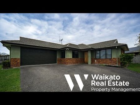 Four Bedroom Family Home - Photo 4