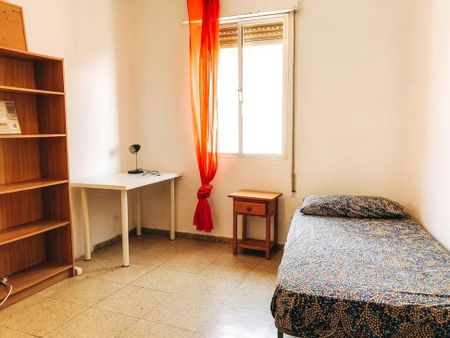 Calle Garci Pérez, Sevilla, Andalusia 41003 - Photo 3