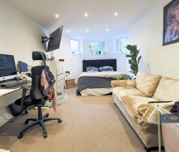 2 bedroom flat to rent - Photo 6