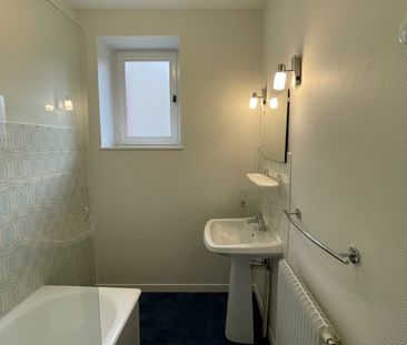 Location Appartement 2 pièces 42m² BEAUNE 21200 - Photo 6