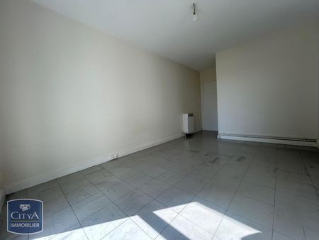 Location Appartement 1 pièce 27m² NIORT 79000 - Photo 2