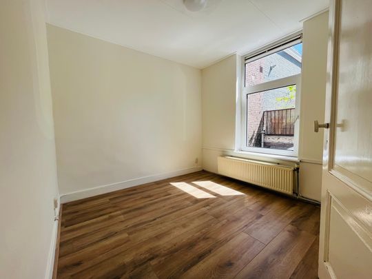 Te huur: Appartement Regentesselaan 140 A in Den Haag - Foto 1